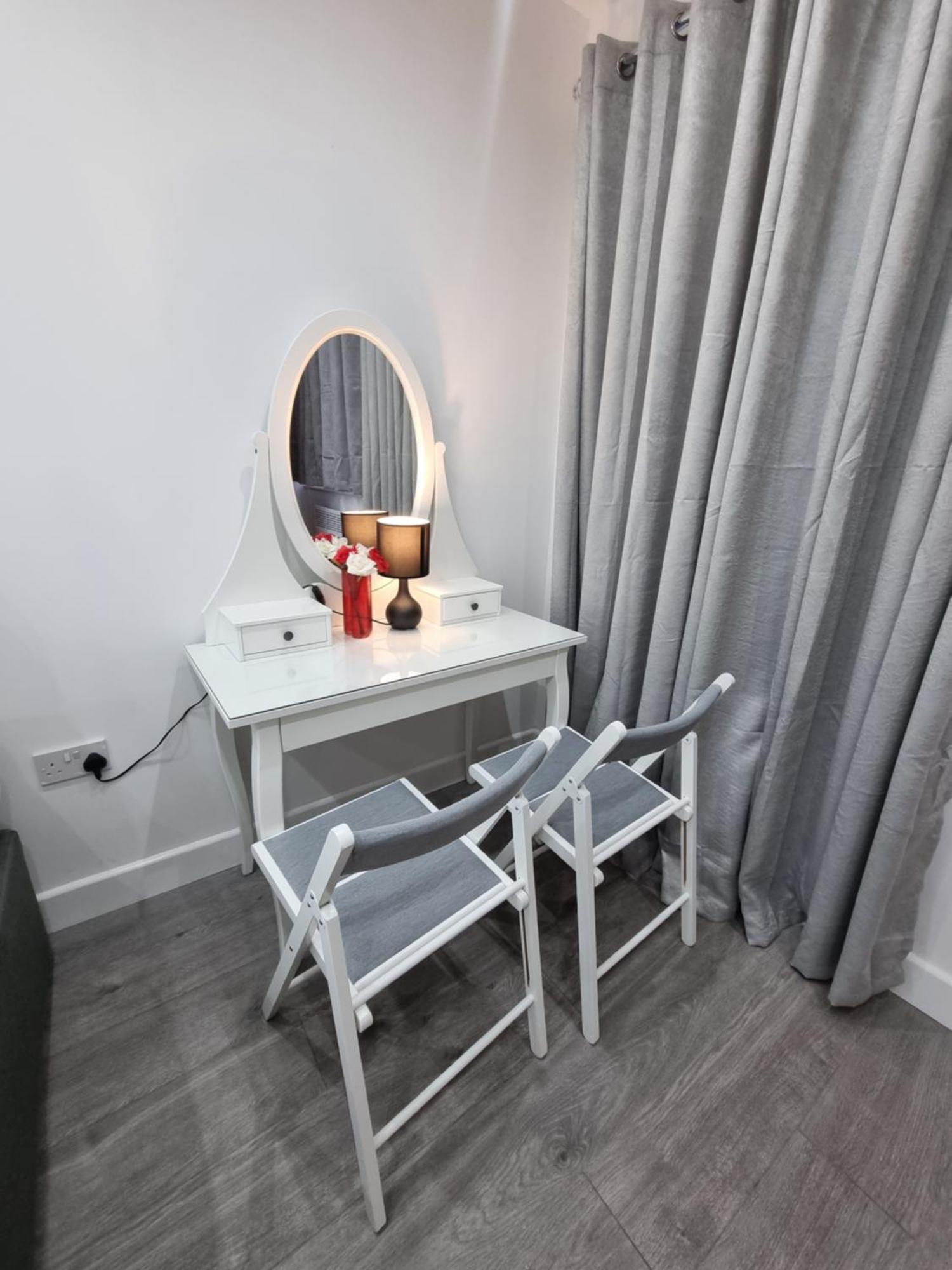 Brand New Studios In Harrow Ngoại thất bức ảnh