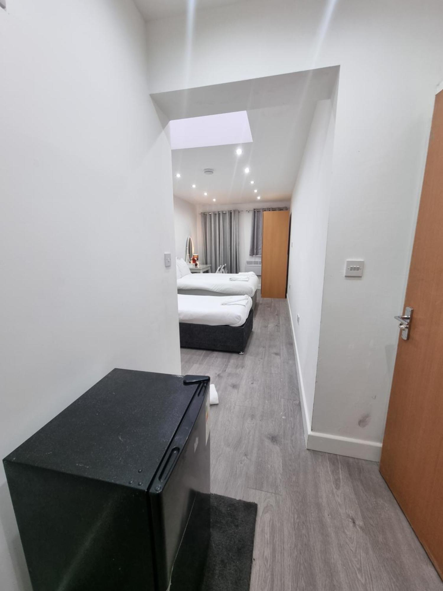 Brand New Studios In Harrow Ngoại thất bức ảnh